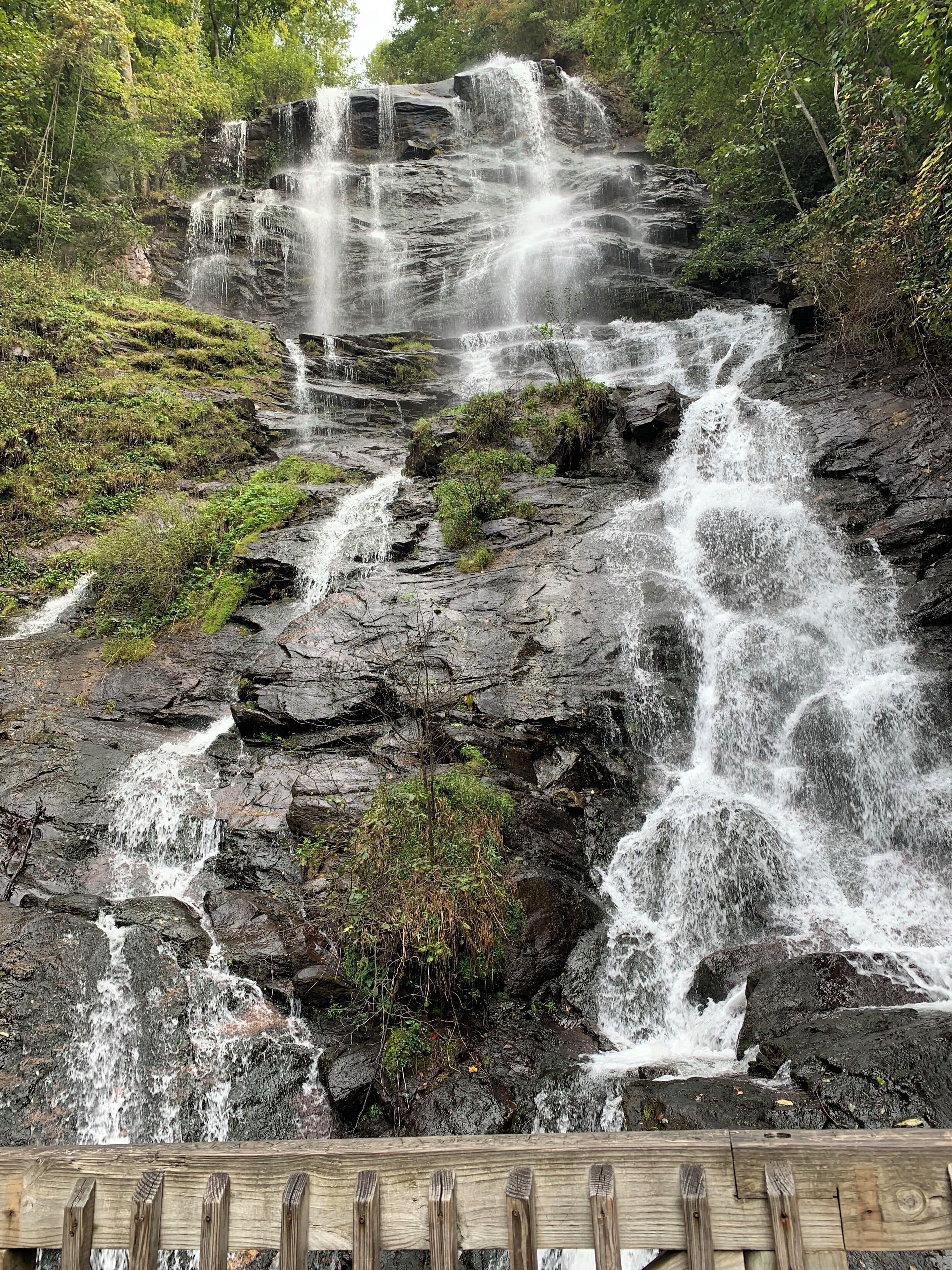 Easy hike to a beautiful falls