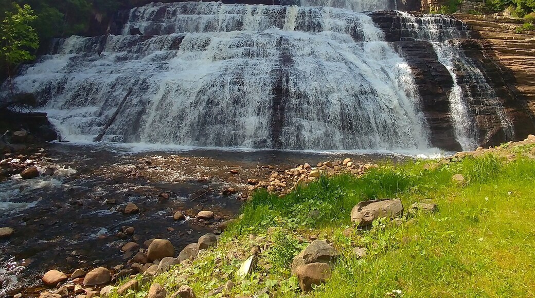 Camping Chutes Fraser is a beautifull camping in La Malbaie, Canada. ⛺