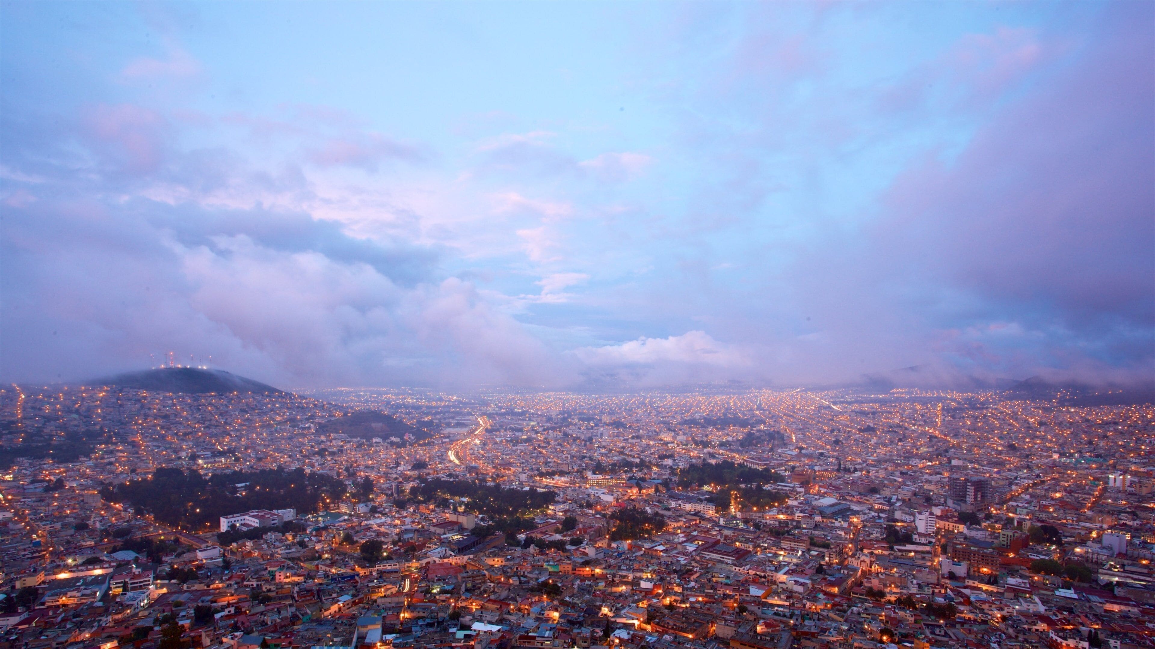 Pachuca featuring a city, landscape views and night scenes