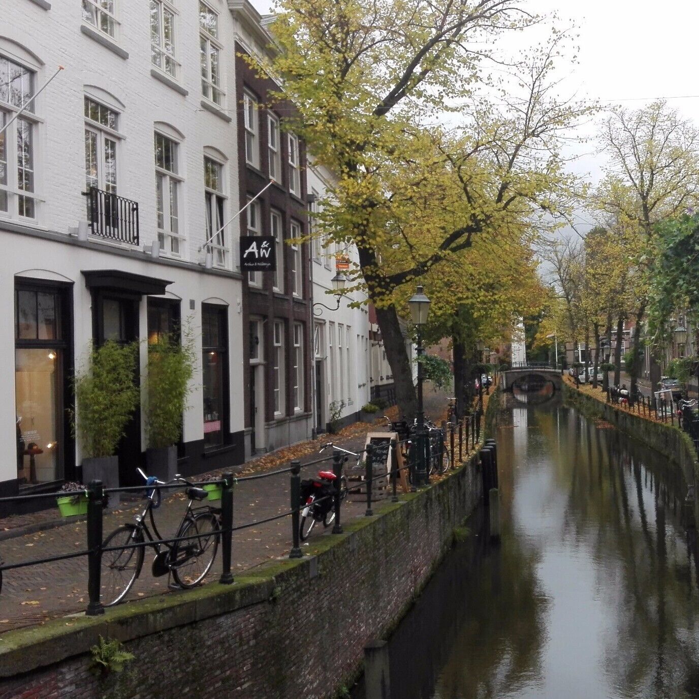 20 Oct 2015

Fortified old town and cozy city, Amersfoort is perfect for walking around the canals. It's not very popular compared to other Dutch cities so it doesn't use to be crowded.