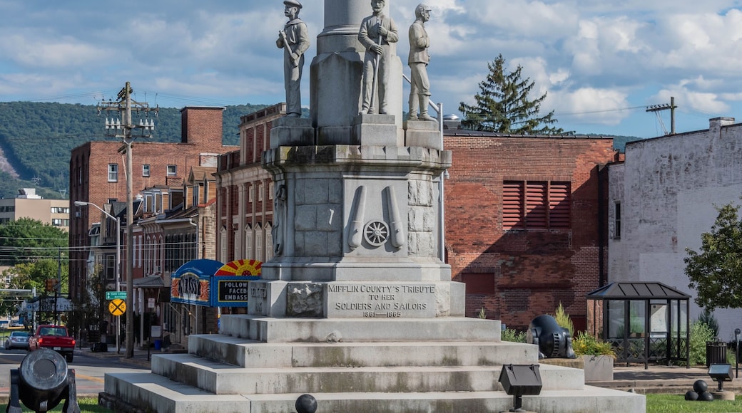 Monument to the Soldiers and Sailors, Lewistown, Pennsaylvania, USA