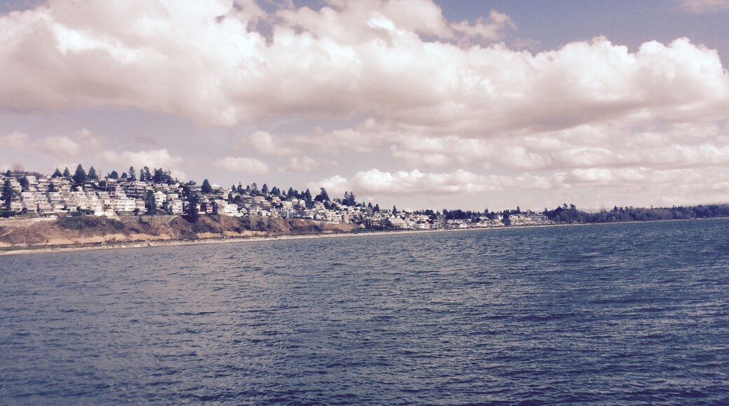 Whiterock(British Columbia)view from Pier walk.