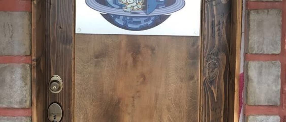 Fun, little store on the side of the highway.
You’ll be greeted with “Welcome to Uranus!” And after shopping you’ll be thanked with “Thank you for picking Uranus!”
It’s all part of the fun.
By the way, the fudge was good.
#SideoftheRoadAttractions