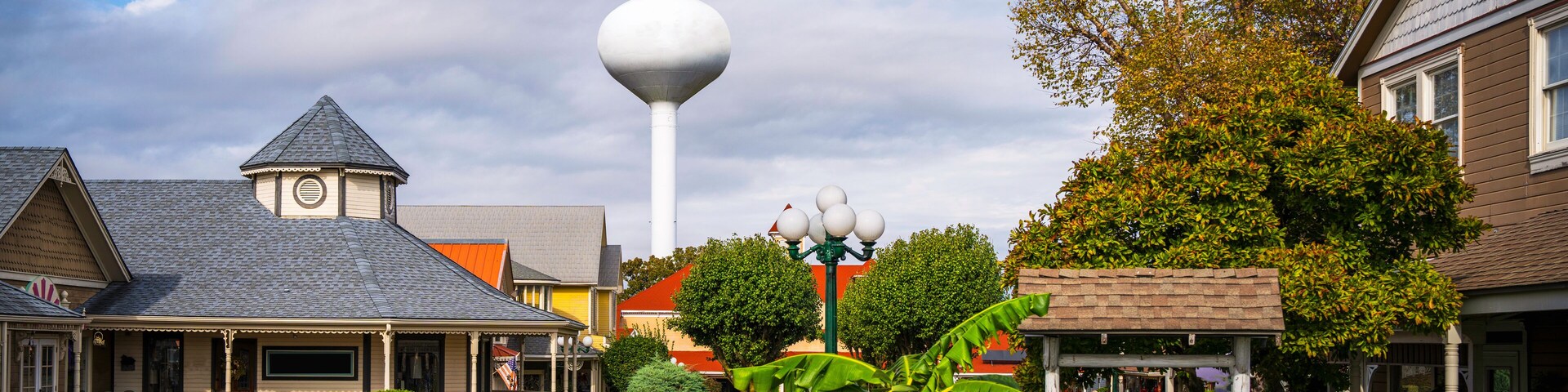Osage Beach Landmark Buildings in the Historic District on the Main Street near the Lake of the Ozarks in Camden and Miller Counties in Missouri, USA