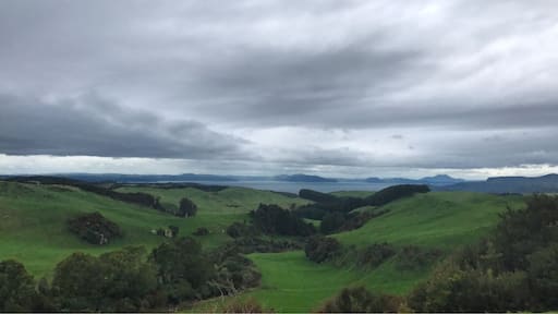 A lookout for the day, drove down and camped down at a spot beside the lake for the night 😊