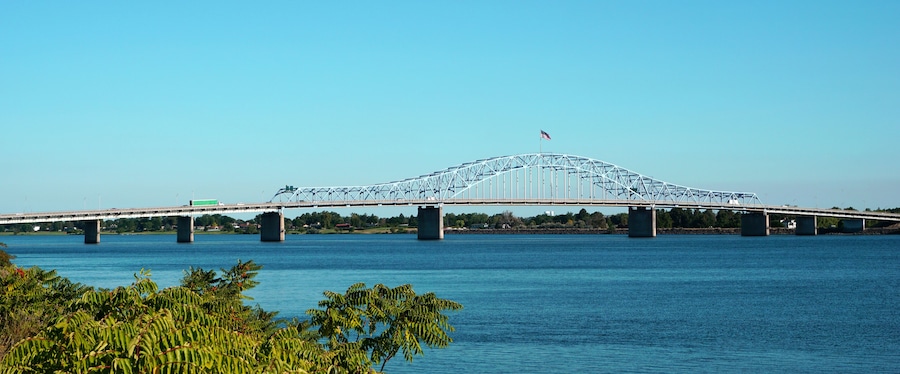 bridge over Columbia river in Tri-Cities Washington