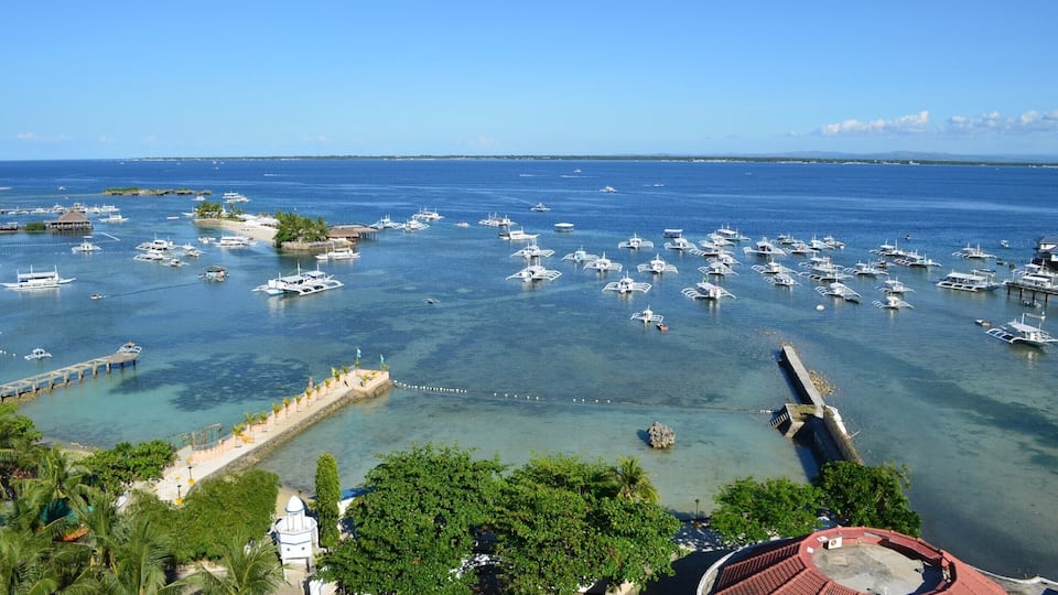 Who's there won't amaze seeing this wonderful sea view, huh?
This is a sea view of Genius English room accommodation. Amazing isn't it?
#sea #view #amazing #geniusenglish
