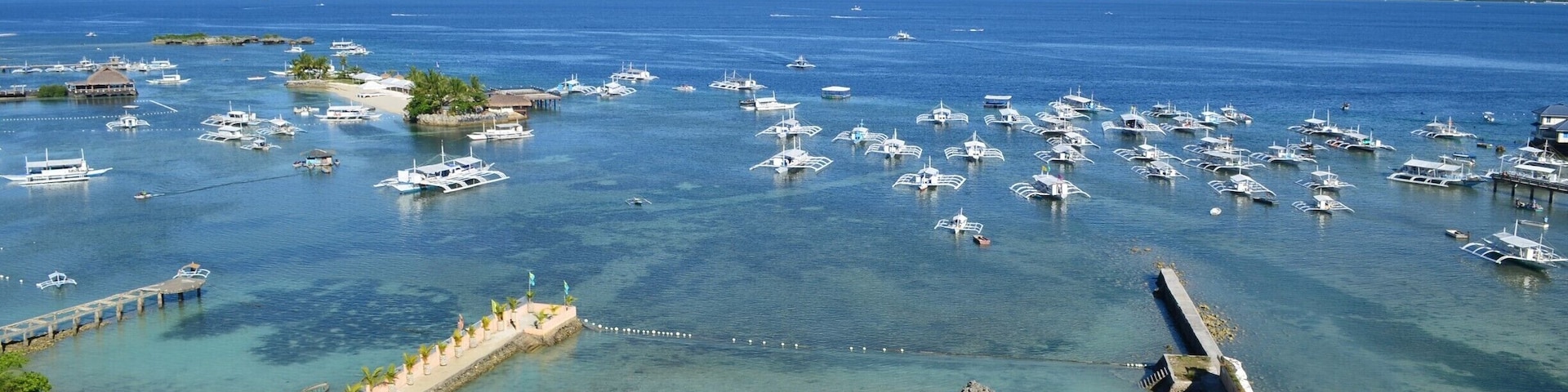 Who's there won't amaze seeing this wonderful sea view, huh?
This is a sea view of Genius English room accommodation. Amazing isn't it?
#sea #view #amazing #geniusenglish