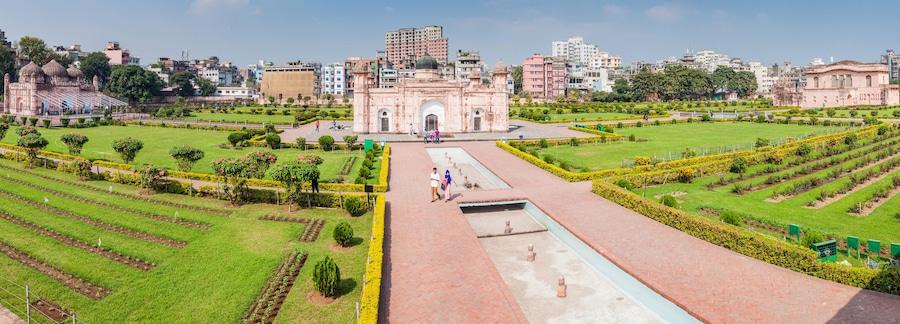 DHAKA, BANGLADESH - NOVEMBER 22, 2016: Mausoleum of Pari Bibi and surrounding garden of Lalbagh Fort in Dhaka, Bangladesh