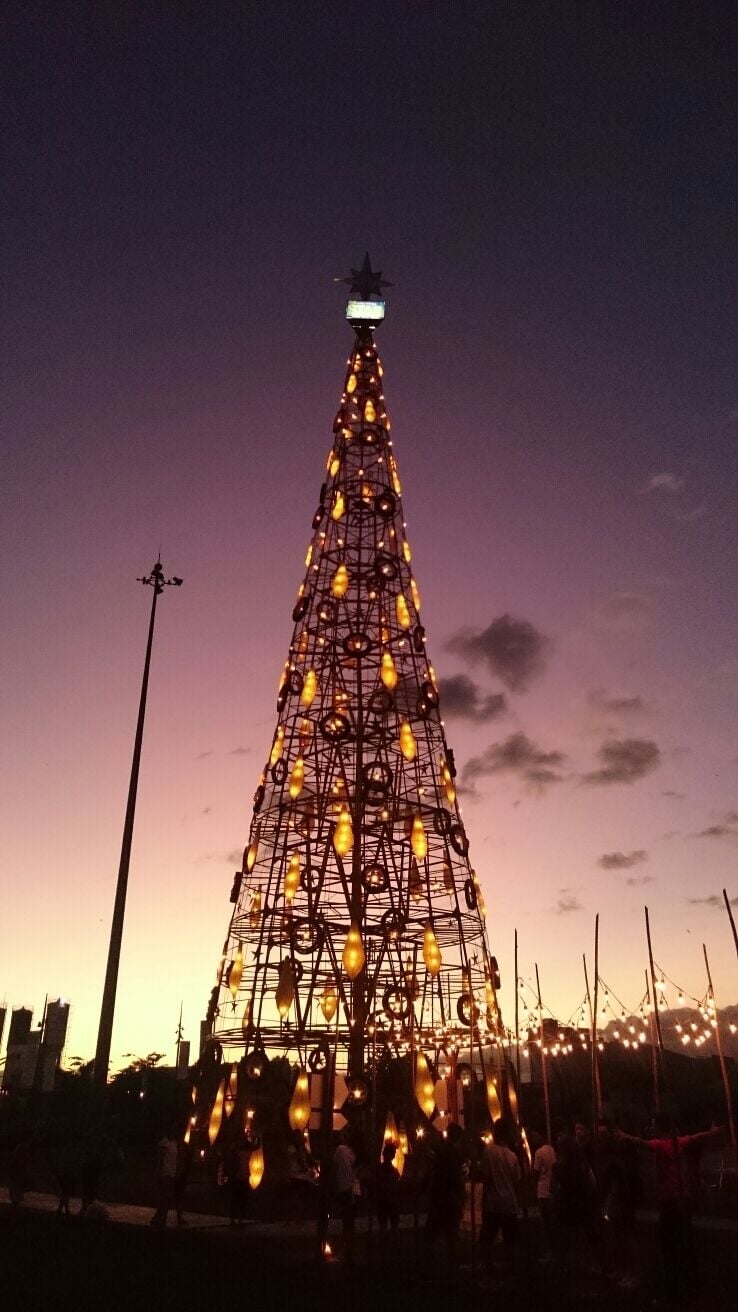 Trying out this app. Taken 4 days ago while waiting for the Pop Up Night Cinema to kick off.