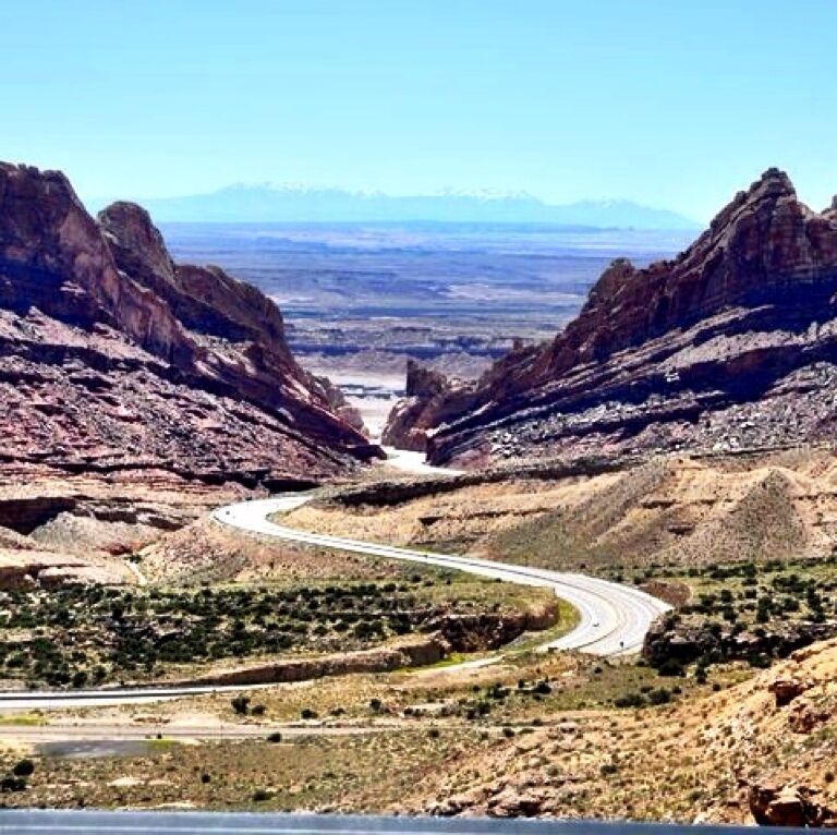 After stopping at a supposed scenic overlook in Oklahoma I thought they were all views of weeds and dumpsters.  However, if utah tells you there's a scenic overlook, don't overlook it.  This was incredible.