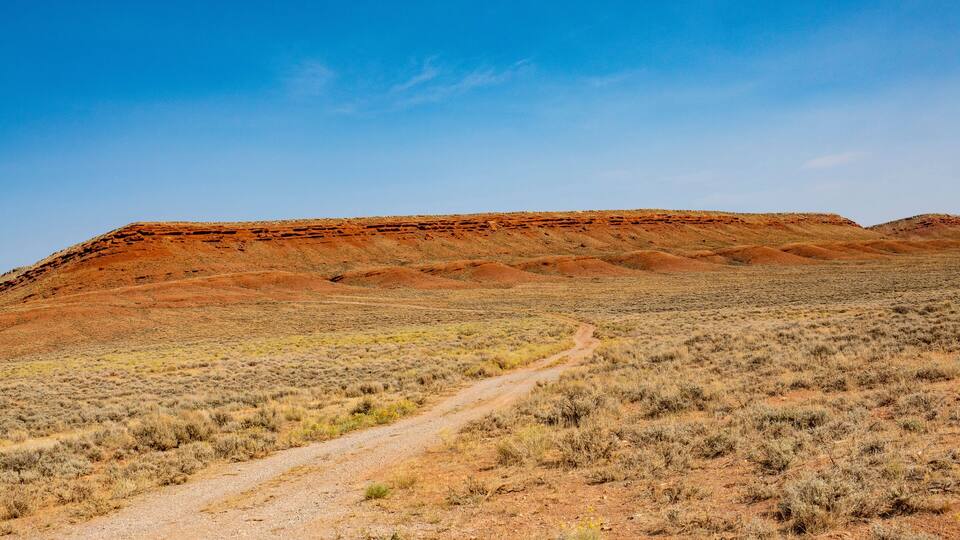 USA, Wyoming, Rawlins, scenic Red Buttes from US Hwy 287