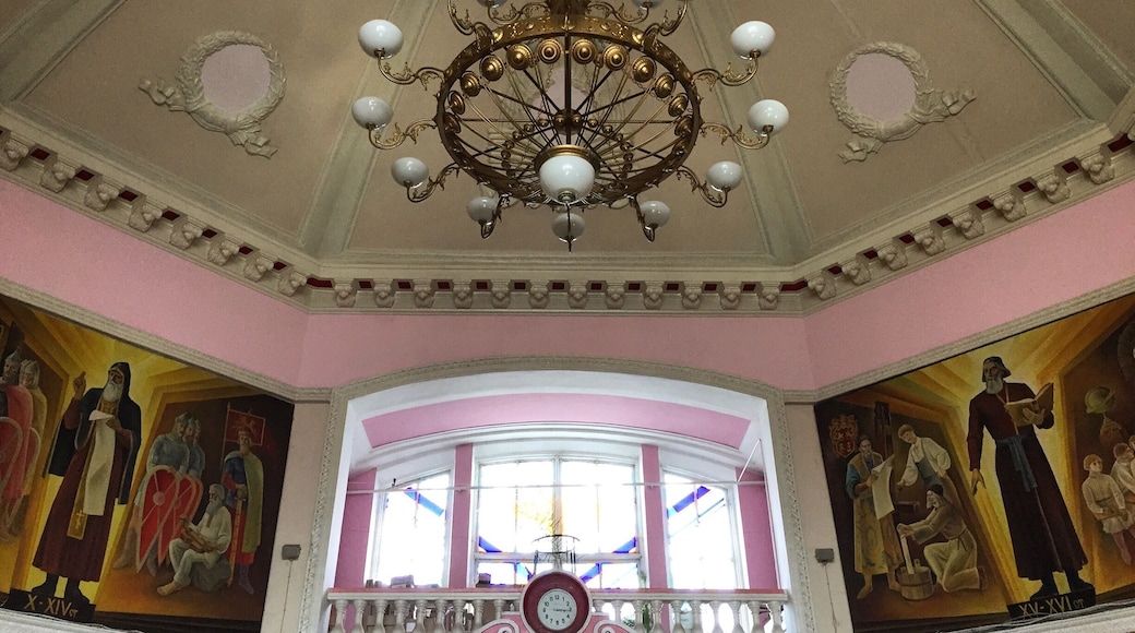 Every train station is different. This one is a bit smaller than others I've seen across the country, but no less grand.