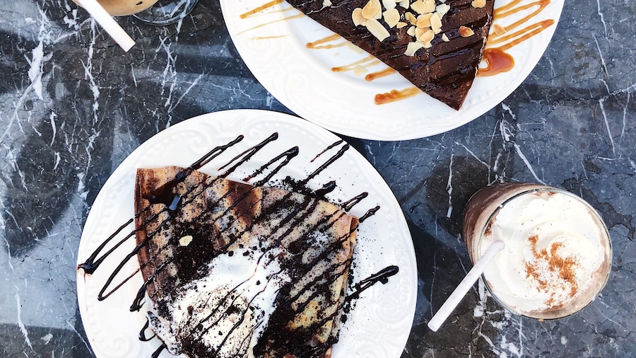 Crepes and iced coffee for today's breakfast đ #TroverFoodies