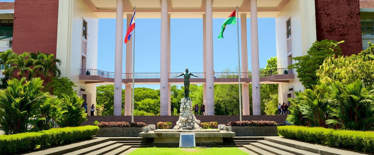 Quezon City featuring a garden and a square or plaza