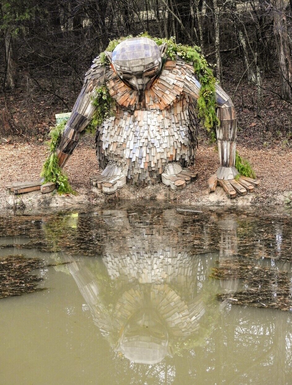 Forest Giants in a Giant Forest.

Three giant sculptures from recycled wood by Danish artist, Thomas Dambo.