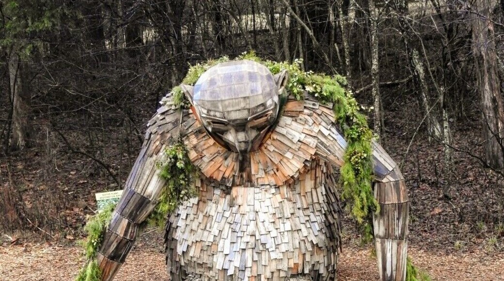Forest Giants in a Giant Forest.
Three giant sculptures from recycled wood by Danish artist, Thomas Dambo.