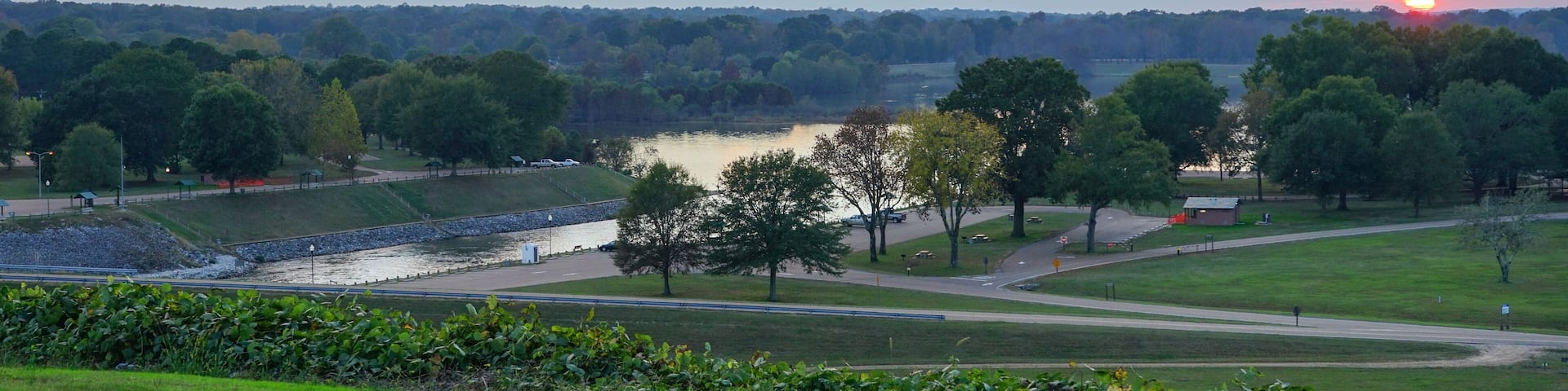 Beautiful Sardis Lake and dam