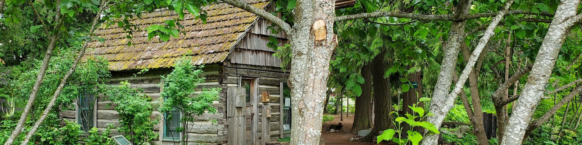 Neat History & I had the place all to myself.