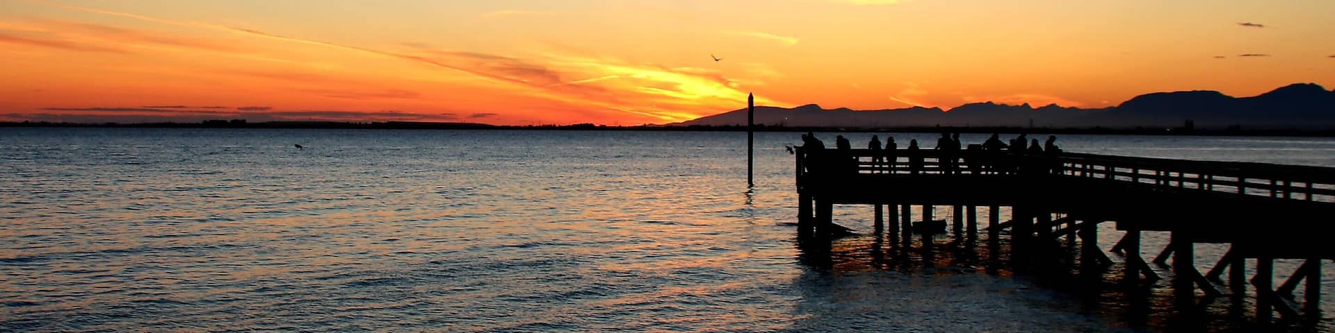 Piers a Crowd
The end of this pier is a marvelous location to view the last rays of the setting sun.