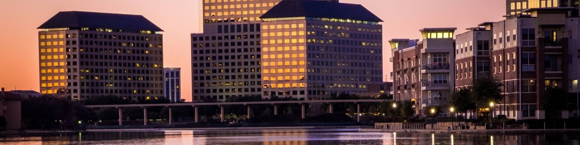 Mustang Building Las Colinas
