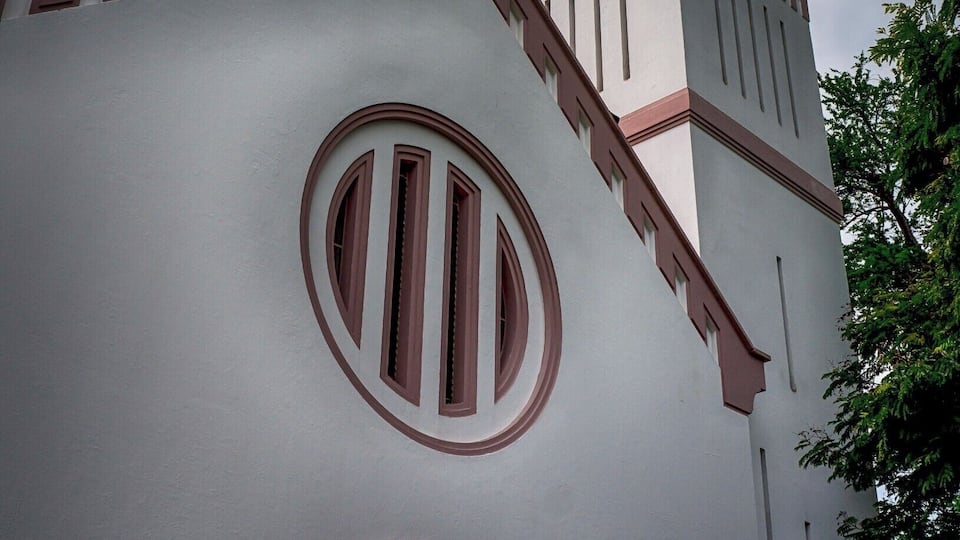 Visiting St. Alban's Anglican Church, Dar es Salaam (Tanzania)
http://bit.ly/1K6sIK2