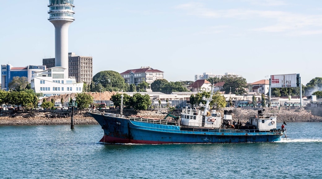 A boat returns to port in Dar Es Salaam, #Tanzania 🇹🇿, as I head out on the ferry to #Zanzibar. Part of an #overland trip across Southern #Africa.
#LifeAtExpedia