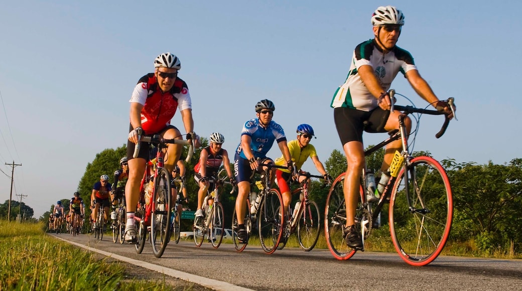 Spartanburg featuring road cycling and a sporting event as well as a large group of people