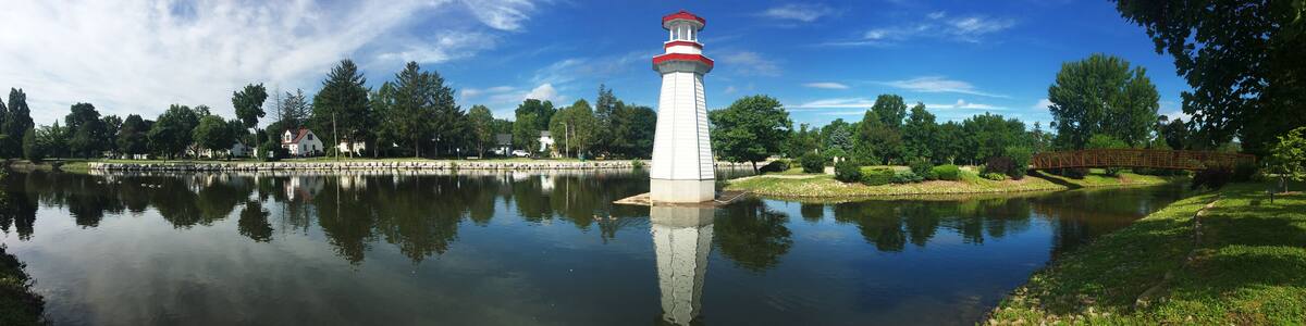 Panorama of Wellington Park in Simcoe, Ontario