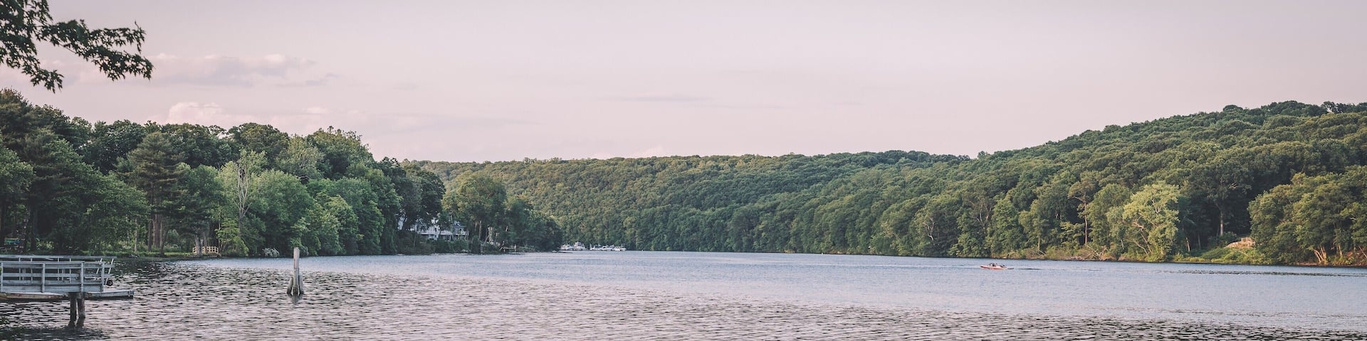 Popular spot for fishers and some people boat to Wooster Island, which can be seen from the park. I believe there's a boat ramp south of the park.
I'm planning on going back in the fall for the fall foliage and maybe do a long exposure to smooth out the water.