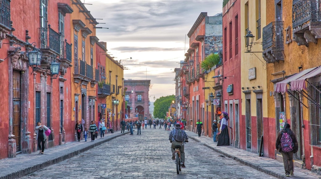 Calle de San Francisco in San Miquel in the late afternoon. I love the culture here. Everyone is out in the streets enjoying the mild weather most of the year. And the colors of the architecture are so beautiful.