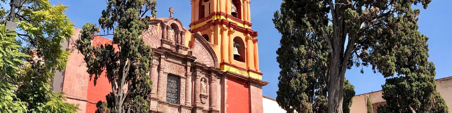 A beautiful day and the beautiful Church of San Felipe. San Miguel, you continue to amaze me.