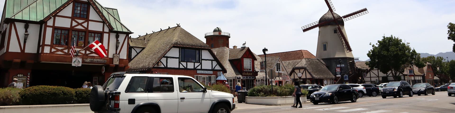 SOLVANG, SANTA YNEZ VALLEY, SANTA BARBARA COUNTY, CA -2021 The shops of this historic Danish tourist community can seen in this 22021 Santa Ynez Valley, Santa Barbara County, California,