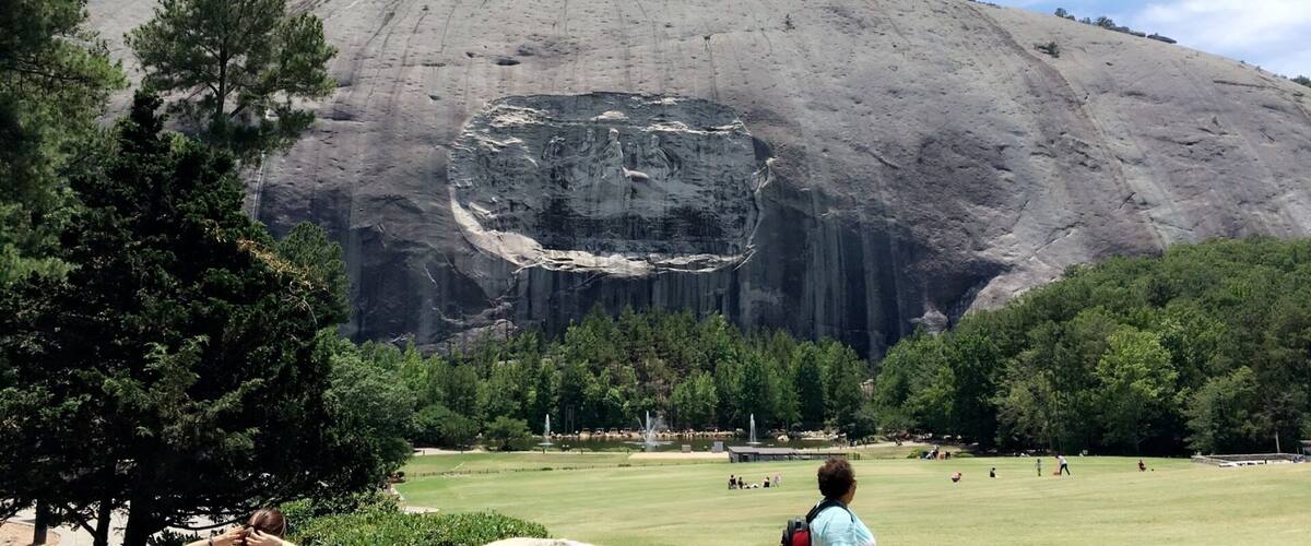 This place is amazing it's a fun little hike to get your blood flowing. Or you can stop at the little shops they have