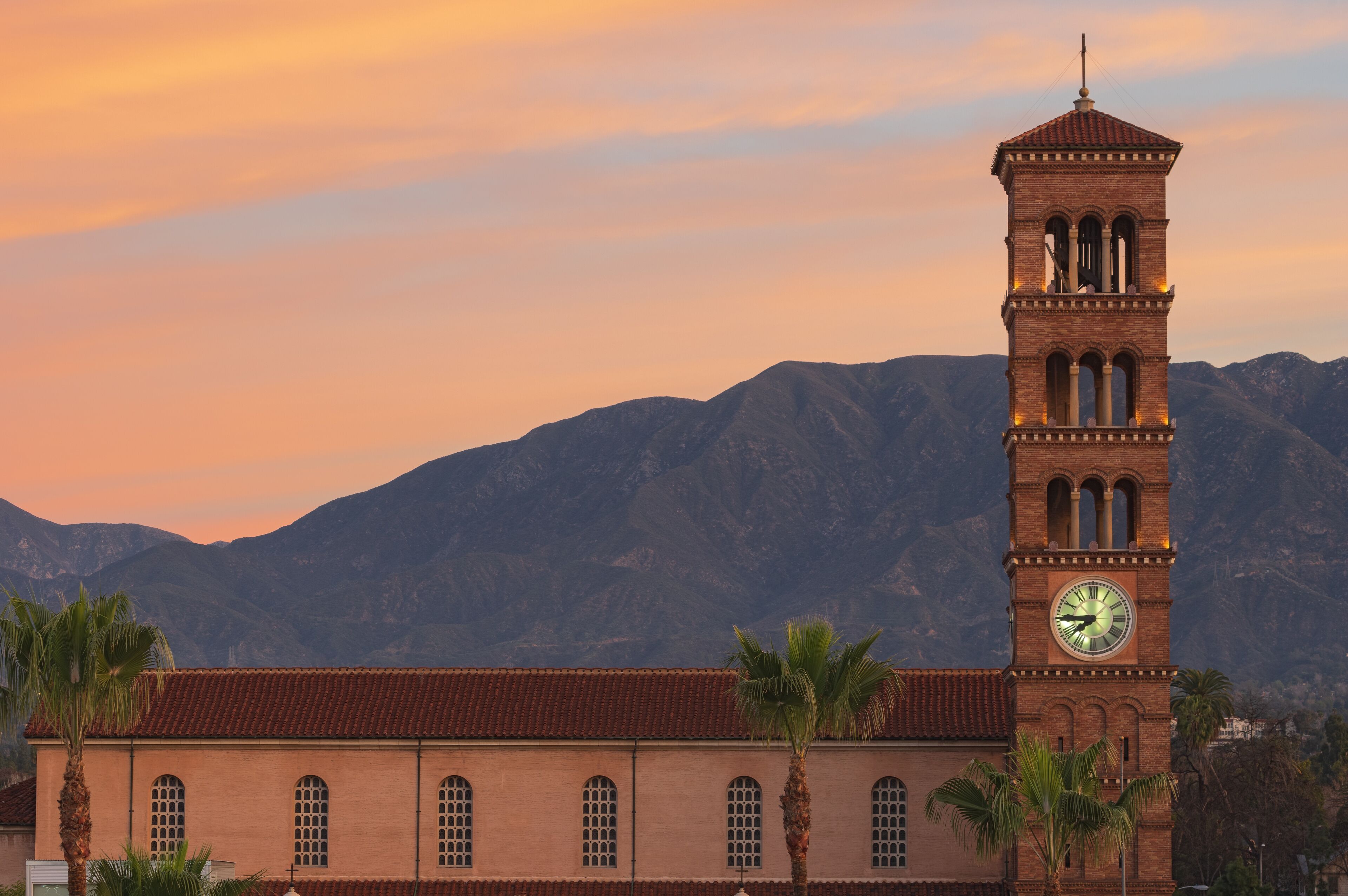 North view of the Saint Andrew church in the foreground and the San Gabriel Mountains in the backgrounds. This church is considered among the most beautiful in Southern California.