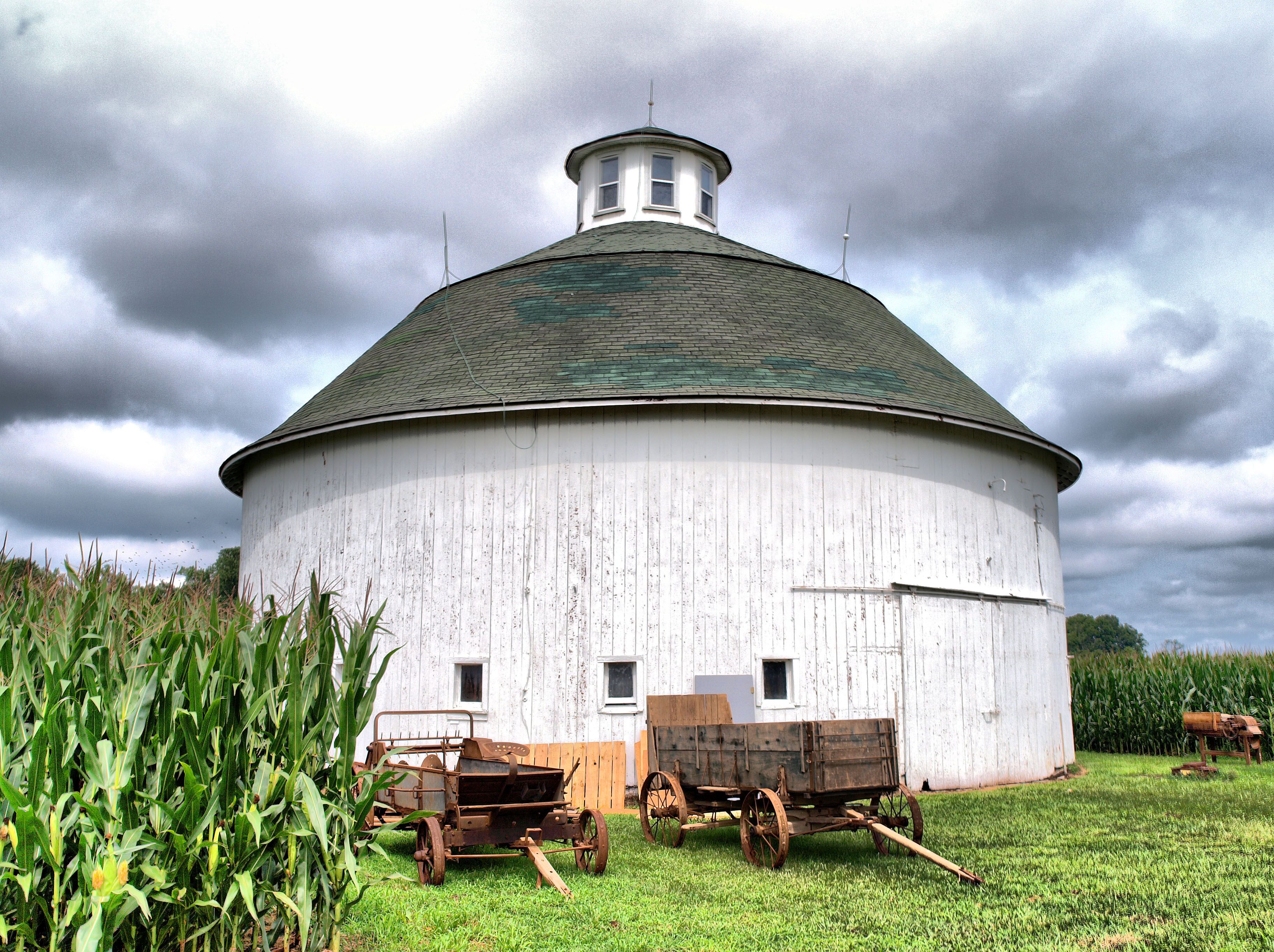 Round Barn in Seymour Indiana - HDR