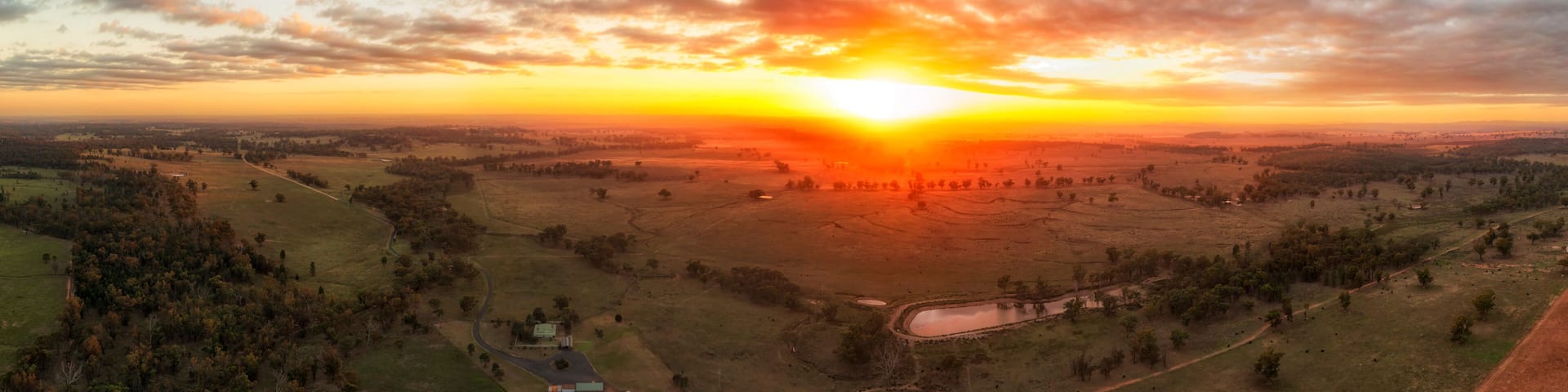 D Dubbo close Plains sunrise pan