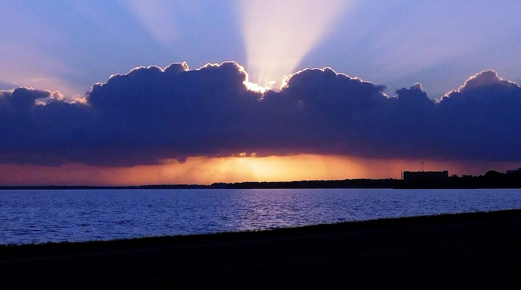 Morning sunrises along Lake Monroe on 17/92 leading into Sanford are great in late summer and early fall. People are already out on the sea wall fishing as I'm headed to work. #EndlessSummer.