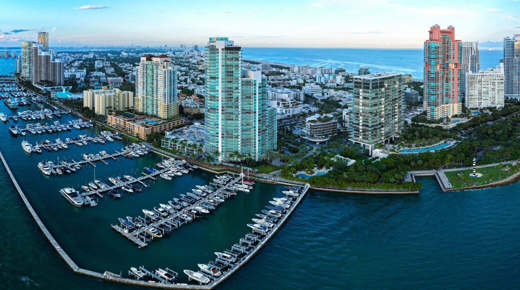 Luxury yacht. Miami south beach view. Travel destination. Marina in Miami, Florida. Biscayne bay. Docked vessels. Downtown Miami marina with luxury yacht. Summer vacation. Luxury South beach marina