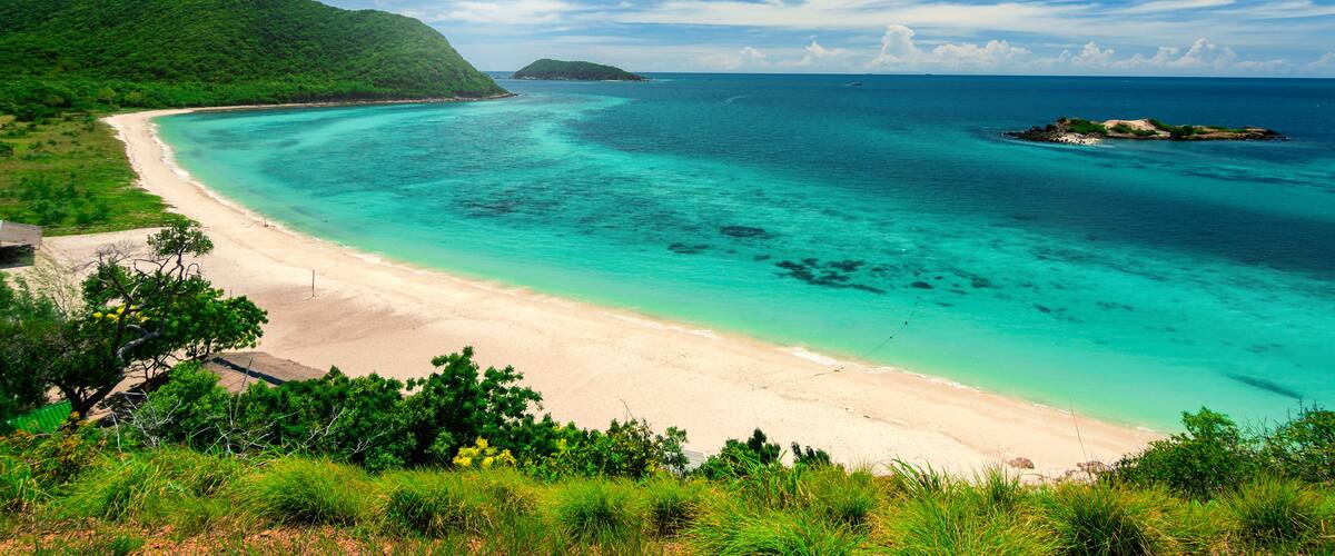 White Sand Beaches and Blue Ocean for Snorkeling at Samaesarn Island, Sattahip, Chonburi in Thailand; Shutterstock ID 501961768
