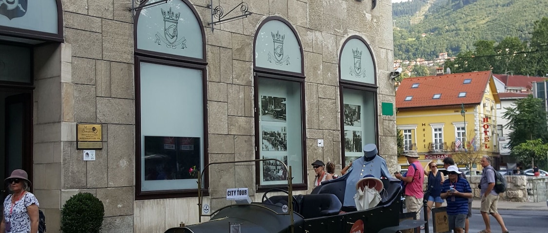 This was the site were Archduke Franz Ferdinand was assassinated. He was riding in a car, similar to the one outside the museum, with his wife Sophie, when he was shot. This marked the start of WWI.
Currently, the museum exhibits items from the Austro-Hungarian period. 
  -2018