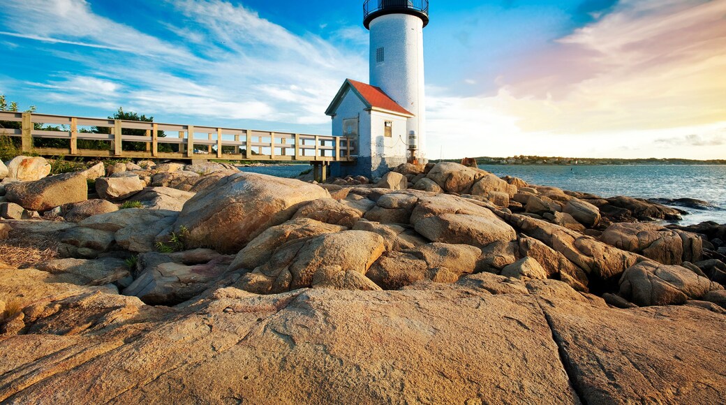 Rocky Neck