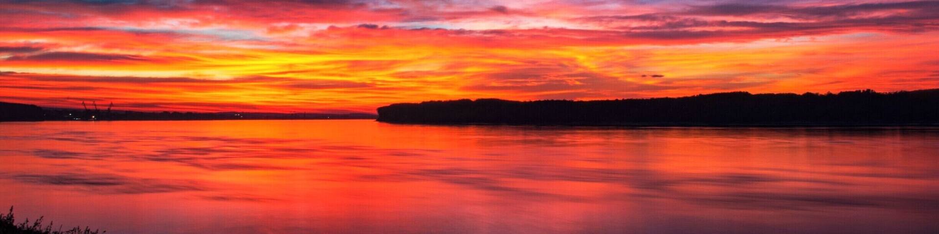 Danube river reflecting a great sunset seen from the park in Silistra, Bulgaria.
#BVStrove