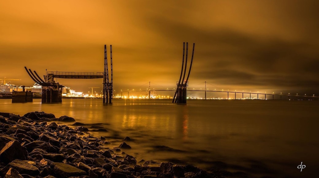 Magic atmosphère on the docks !