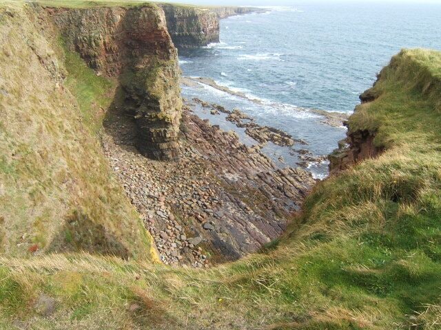 This is the area where the Stronsay Monster washed ashore in 1808 The carcass was draped over the back bar - the long area of stone in the sea - and was later washed ashore onto this beach.