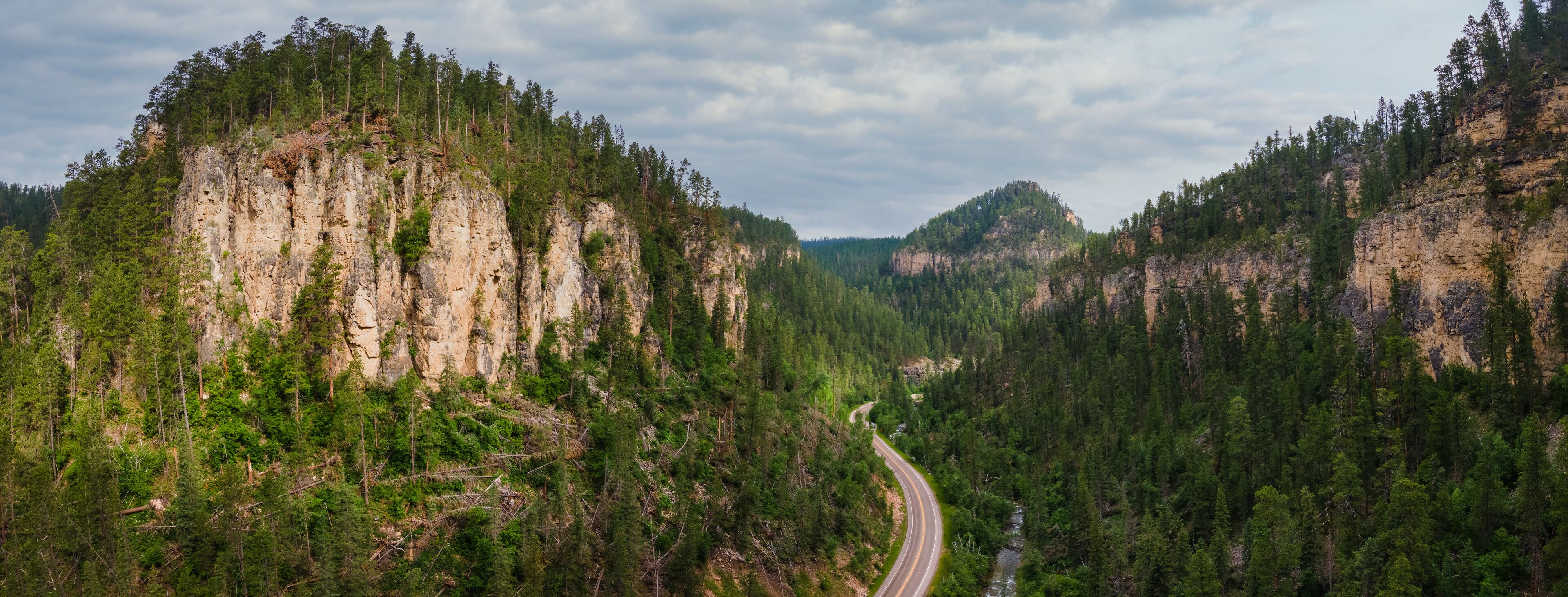 Spearfish Canyon Scenic Byway, South Dakota Black Hills