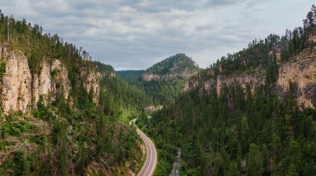 Spearfish Canyon Scenic Byway, South Dakota Black Hills