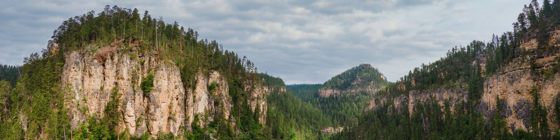 Spearfish Hotel Guide