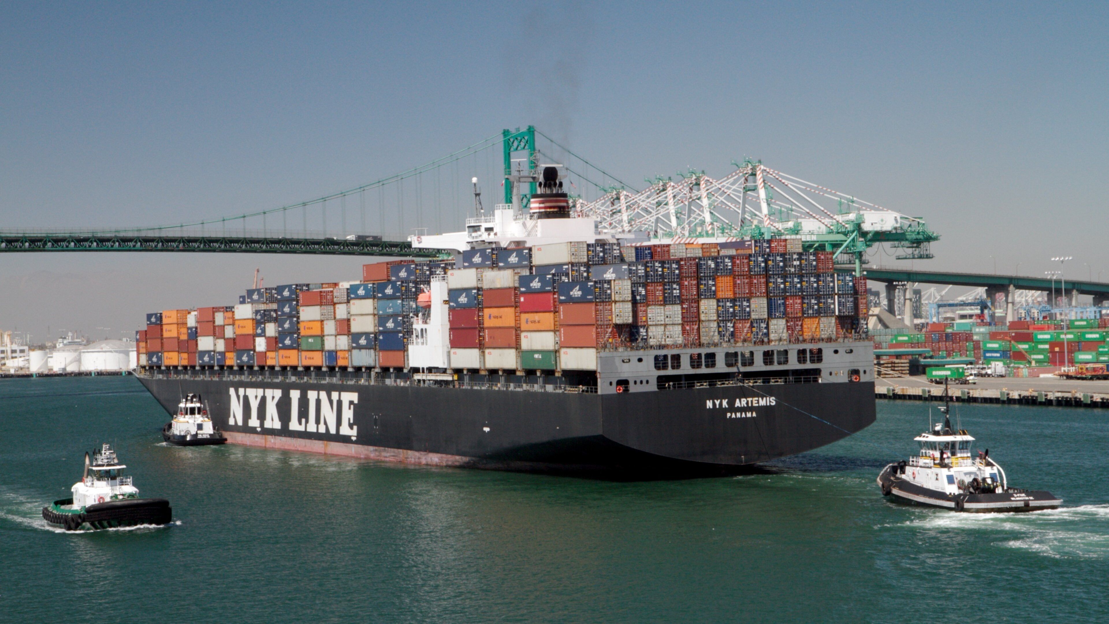 San Pedro which includes industrial elements, a marina and boating