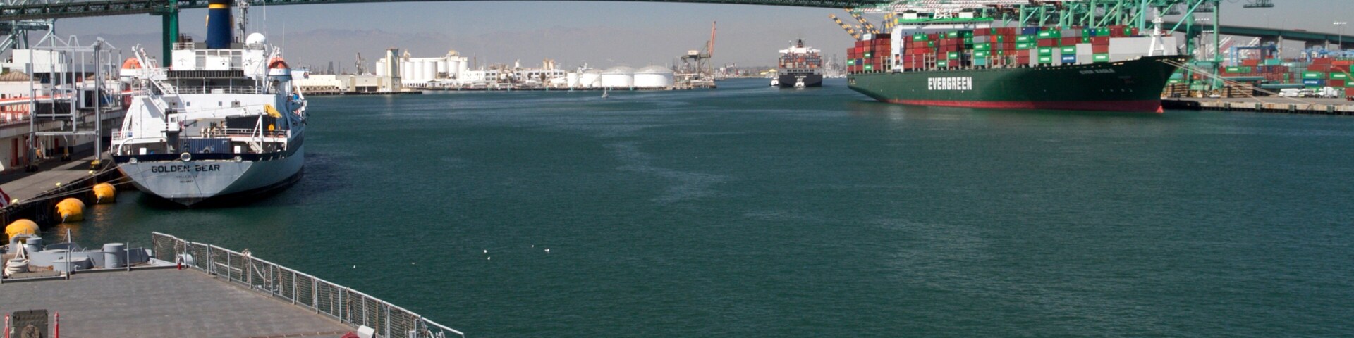 San Pedro showing boating and a marina
